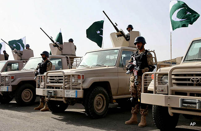 بازی دوگانه پاکستان و قطع دیرهنگام کمک‌های نظامی آمریکا